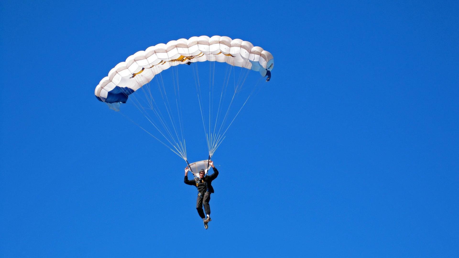 MVP评选：王强凭借关键三分荣获最佳球员！，cba王强